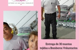 Imagen de Solidarte y Reinas Tejedoras entregaron mantas para los damnificados por las inundaciones en Bah&iacute;a Blanca