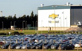 Por una ca&iacute;da en la ventas, General Motors ofrece retiros voluntarios en la planta de Alvear