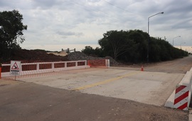 Puente calle Pav&oacute;n sobre Canal Savoca. Foto: Municipalidad. Archivo.