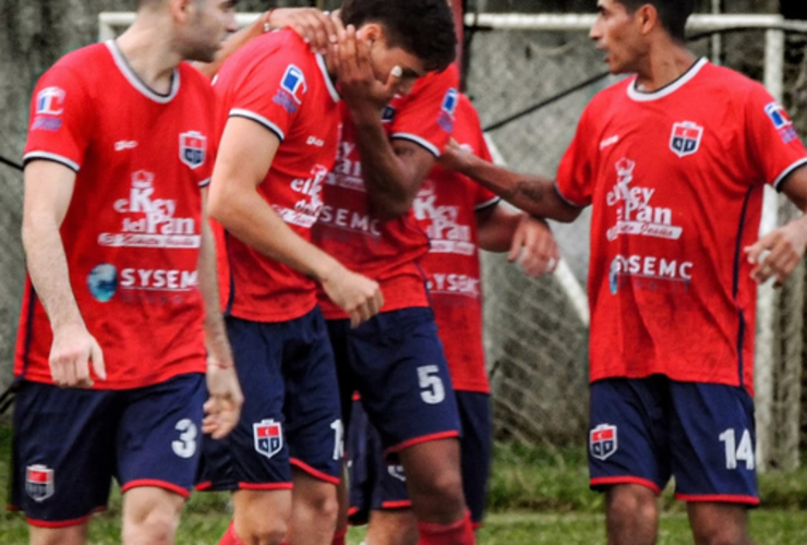 Imagen de Talleres obtuvo triunfos en Reserva y Primera ante Figherense.