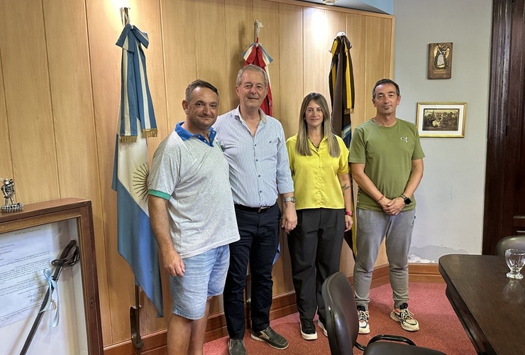 Imagen de Fondo del Deporte: Aporte económico para los Pescadores Unidos del Rowing Club.