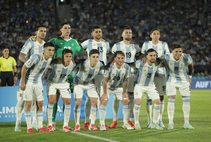 Imagen de Eliminatorias 2026: Argentina venció 1-0 a Uruguay con gol de Almada