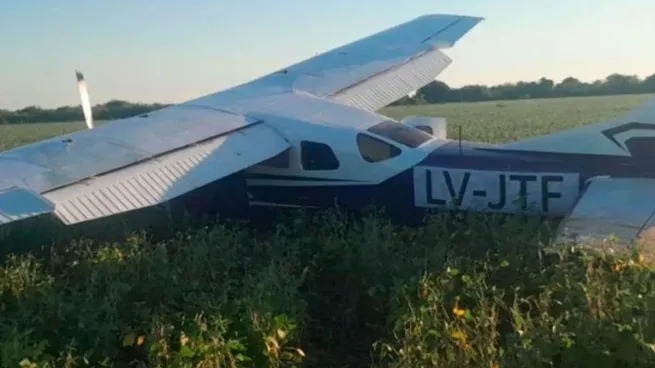 Imagen de Investigan el hallazgo de avioneta abandonada en Entre R&iacute;os: sospechan traslado de droga