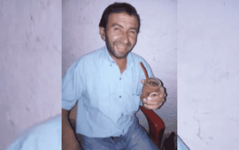 Al momento de la desaparición, vestía remera roja, bombacha de gaucho color beige y alpargatas azules.