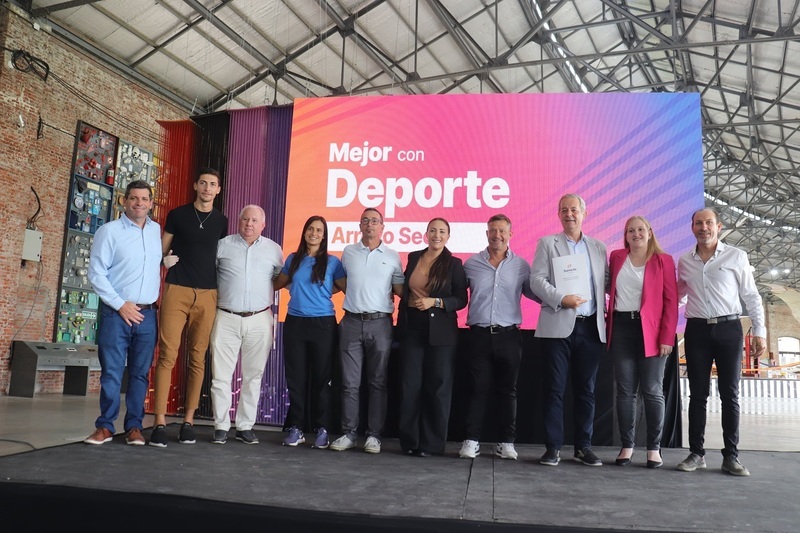 Imagen de Arroyo Seco firm&oacute; el convenio �Mejor con Deporte� con la Provincia de Santa Fe