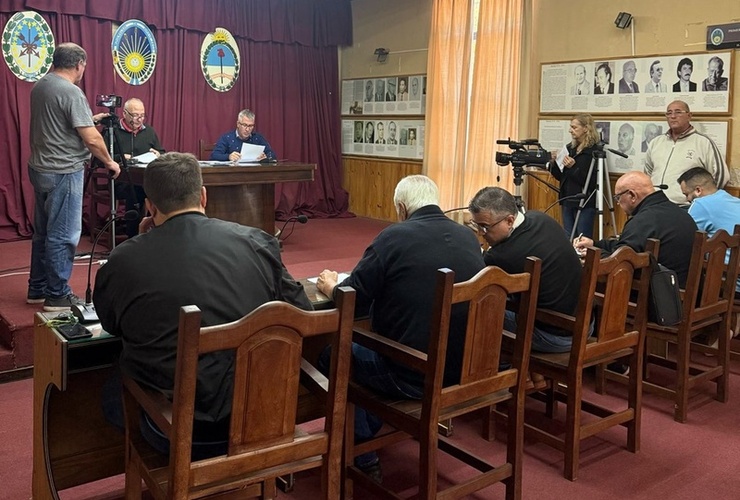 Imagen de Mantenimiento de espacios públicos, escoriado, pedido de informes y reunión con autoridades del Santander
