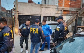 Imagen de Vendía por redes sociales un revólver calibre 22 por 400 lucas: lo metieron preso