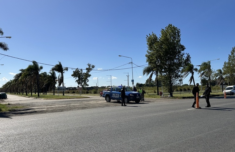 Imagen de Protesta de vecinos del barrio Tierra de Sue&ntilde;os por reclamos varios
