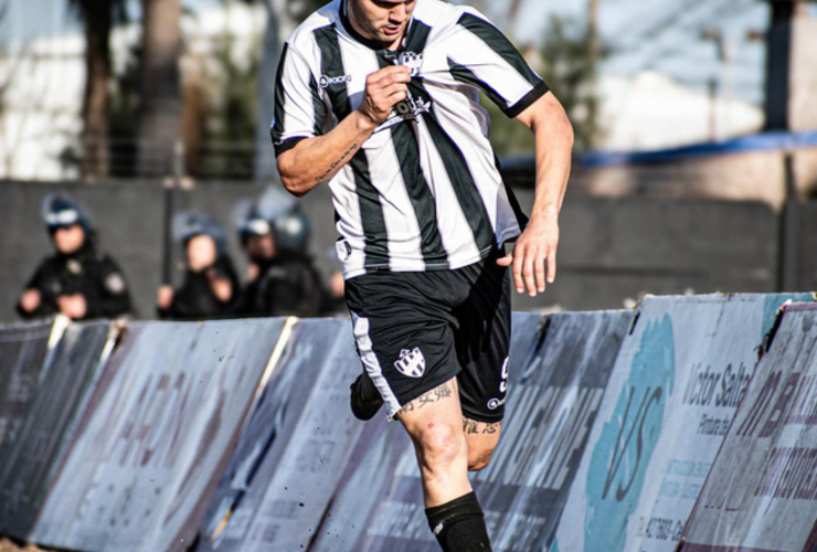 Imagen de Fútbol: Unión le ganó 1-0 a Empalme Central con gol de Herrera