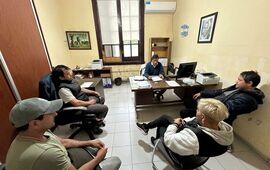 Los vecinos reunidos este lunes con Marcelo Storani