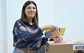 Imagen de Clara García: Hoy es un día histórico para la democracia santafesina: votamos por el futuro de nuestra provincia