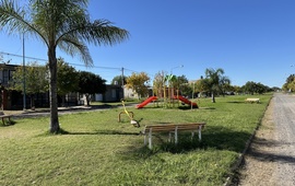 Imagen de Reclamos de vecinos del barrio 'Vientos de Arroyo' por suciedad, pastos altos y dem&aacute;s