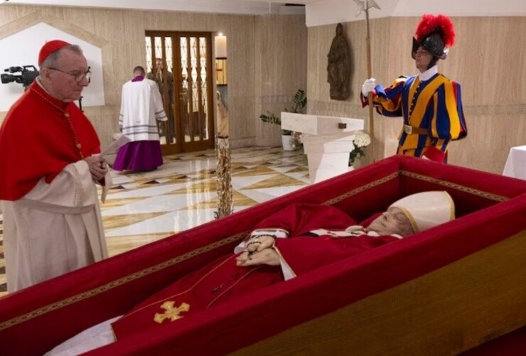Este miércoles 23 de abril, el cuerpo será trasladado a la Basílica de San Pedro, donde se instalará la capilla ardiente para que los fieles puedan despedirse (Vatican Media)