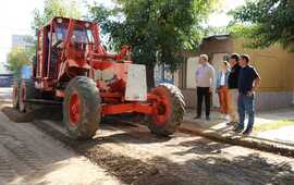Maquinaria y personal trabajaba en el barrio Cooperativa.
