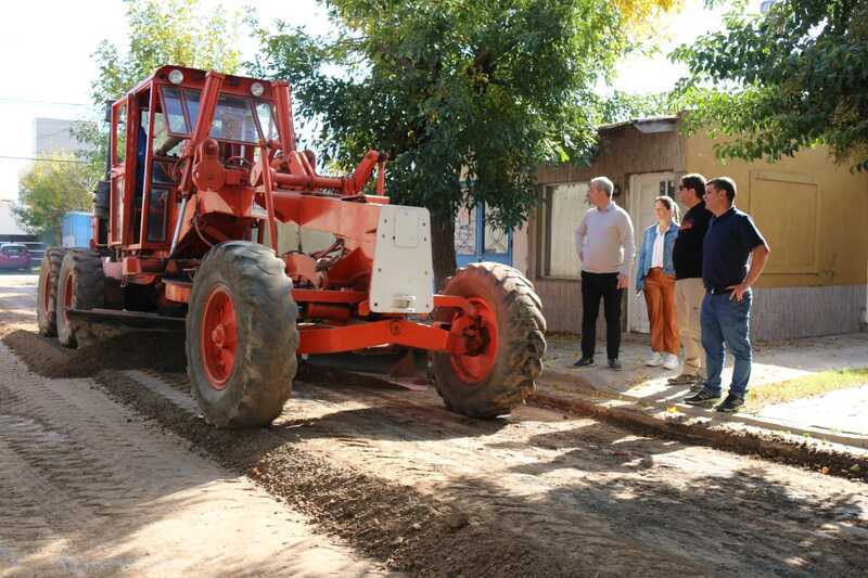 Maquinaria y personal trabajaba en el barrio Cooperativa.