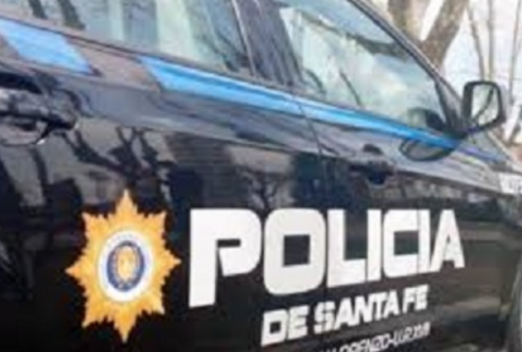 Imagen de Roban dinero, cheques y dispositivos electrónicos en un escruche en Arroyo Seco