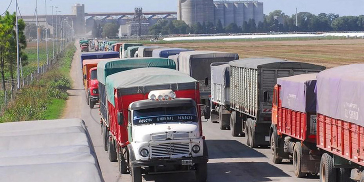 Imagen de Santa Fe despliega controles y obras viales ante el aumento de camiones por la cosecha