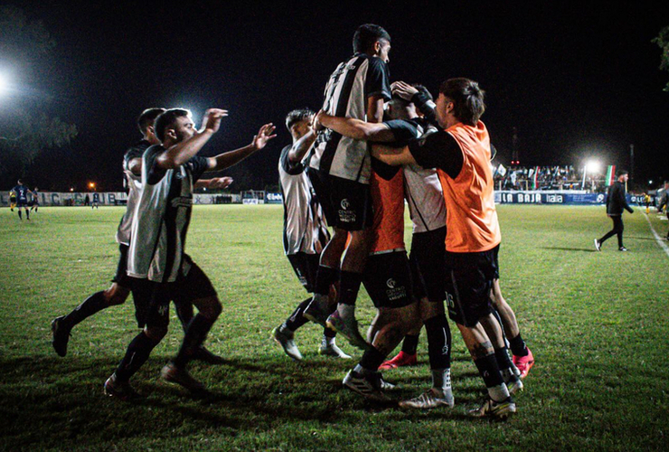 Imagen de El cl&aacute;sico fue 'Panza': Uni&oacute;n venci&oacute; 1-0 a Athletic en 1era Divisi&oacute;n