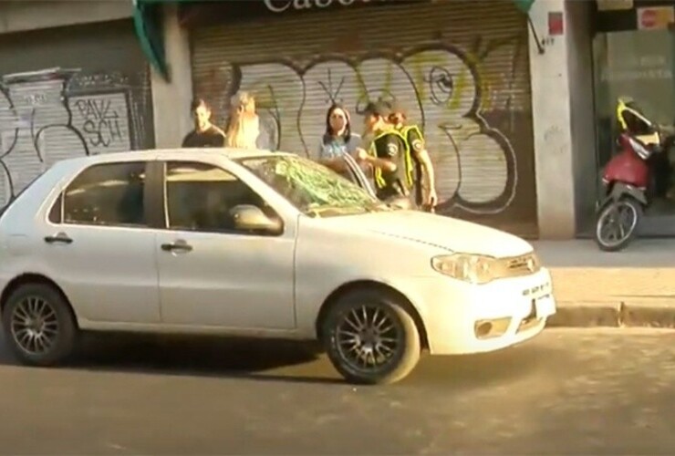 Imagen de Un peatón murió al ser atropellado por un auto en el microcentro de Rosario