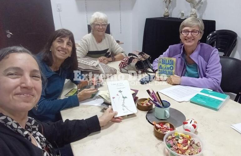 Imagen de Inician el primer club de lectura semanal de Pueblo Esther