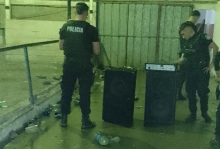 Parte de lo secuestrado por la Policía en la fiesta clandestina.