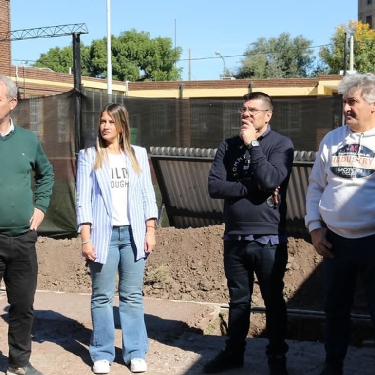 La obra se ejecuta mediante el proyecto "1000 aulas".