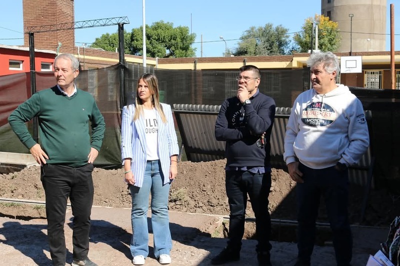 La obra se ejecuta mediante el proyecto "1000 aulas".