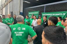 Imagen de Reincorporaron a cuatro trabajadores despedidos en Tasa Logística tras tres meses de conflicto