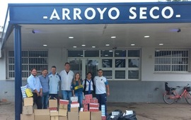 Imagen de La Peña 'Arroyo Seco es de Boca' realizó nueva entrega de medicamentos al Hospital local