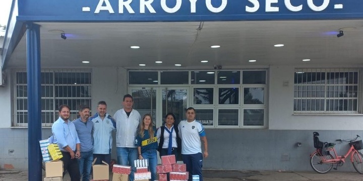 Imagen de La Peña 'Arroyo Seco es de Boca' realizó nueva entrega de medicamentos al Hospital local