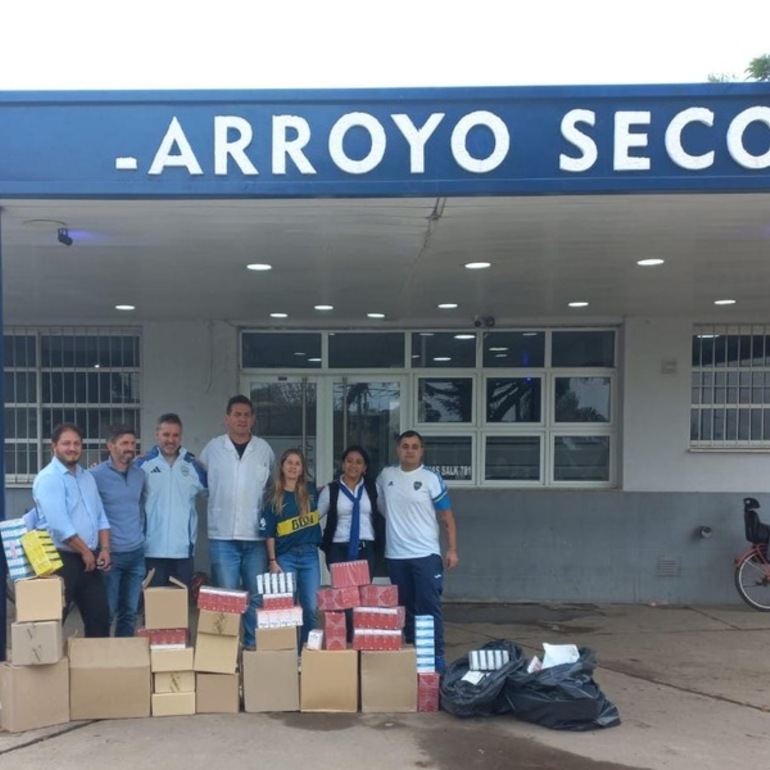 Imagen de La Peña 'Arroyo Seco es de Boca' realizó nueva entrega de medicamentos al Hospital local