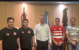 Imagen de Integrantes de la Filial 'River Plate Arroyo Seco', visitaron al Intendente Tonelli para hablar sobre novedades y proyectos futuros