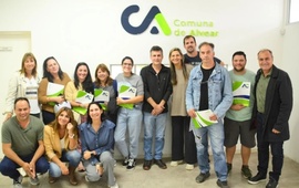 Imagen de Entrega de microcréditos a emprendedores locales a través del programa Activa Emprendedor