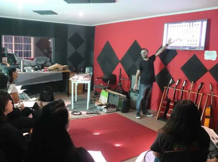 Imagen de Taller de Radio en el CEDEC del Centro Cultural Guillermo Furlong