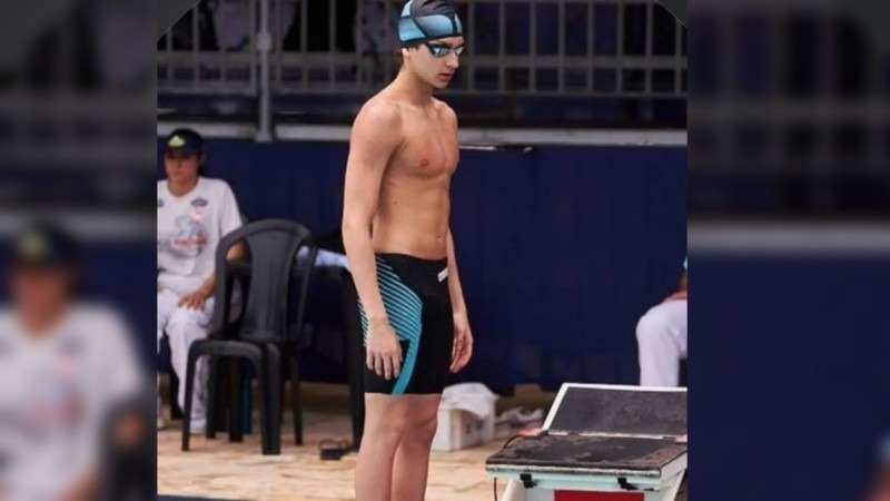 Imagen de Se junt&oacute; la plata y fue operado Mat&iacute;as Bottoni, el nadador rosarino de 17 a&ntilde;os que sufri&oacute; una grave lesi&oacute;n