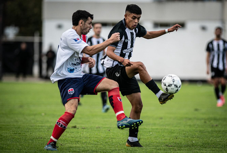 Imagen de Fútbol: Unión jugará mañana de local ante Independiente