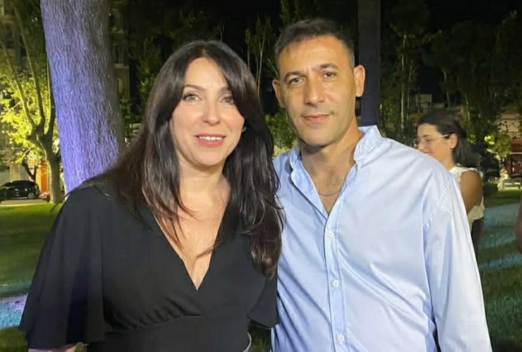 Poco oportunos. La cuarta en la lista y el secretario privado se fueron de viaje.