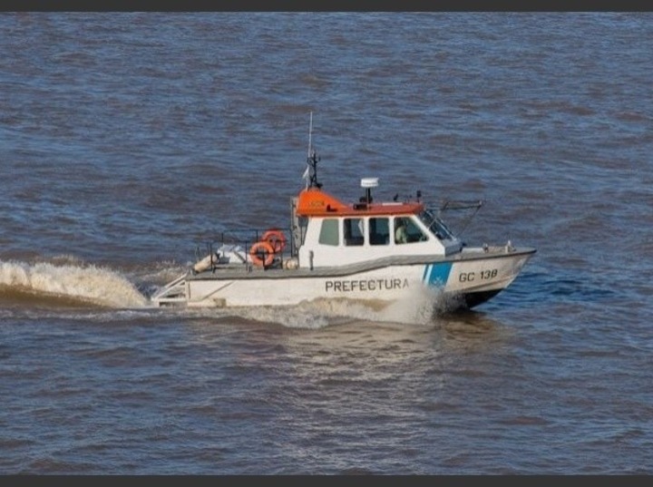 Prefectura seguía rastrillando la zona donde se perdieron los pescadores. (archivo Rosario3)