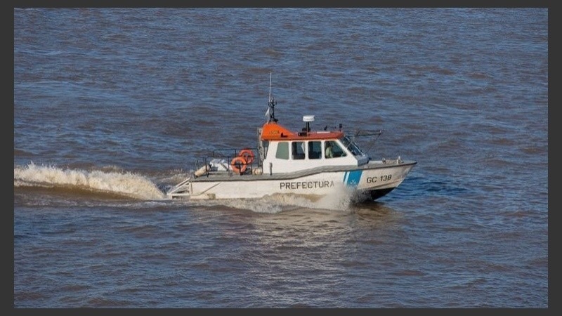 Prefectura seguía rastrillando la zona donde se perdieron los pescadores. (archivo Rosario3)