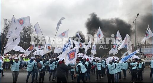 Imagen de El Gobierno fija servicios m&iacute;nimos durante los d&iacute;as de huelga.  Educaci&oacute;n y transporte, entre los sectores esenciales