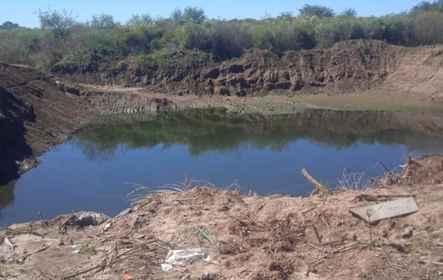 Imagen de Denuncian promesas incumplidas y contaminación: Vecinos de Campo de la Ribera alzan su voz por una cava a cielo abierto
