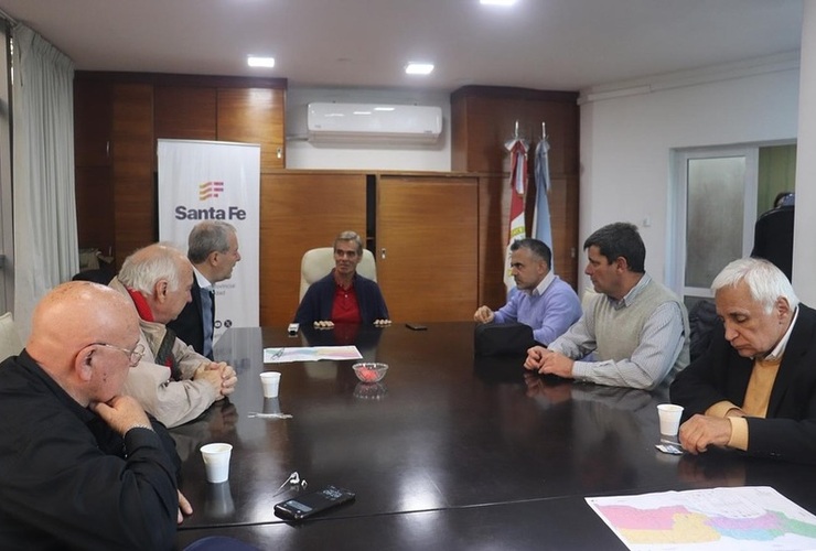 Imagen de El Intendente y Concejales en Santa Fe por la obra de ampliación de la Ruta 21