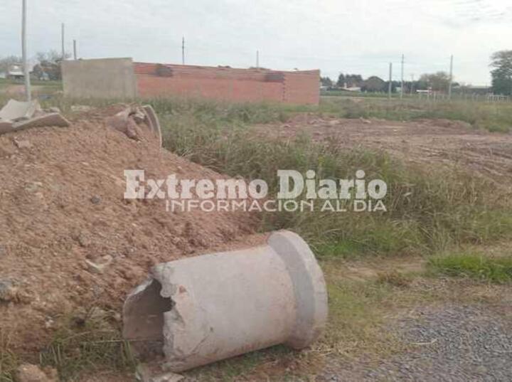 Imagen de Desde Mi Lote denuncian que en el lugar estarían arrojando material proveniente de la ampliación de la ruta 21