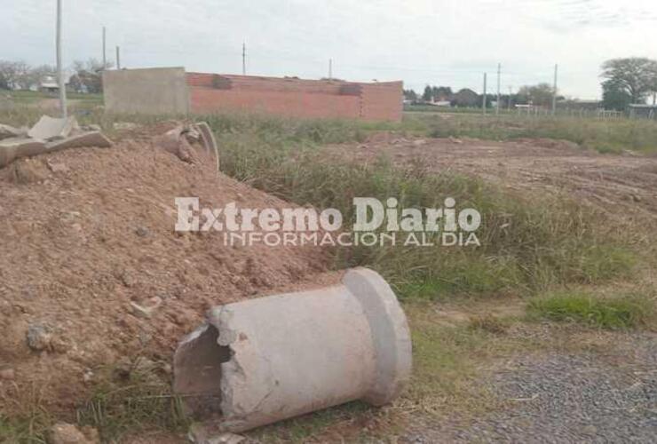 Imagen de Desde �Mi Lote� denuncian que en el lugar estar&iacute;an arrojando material proveniente de la ampliaci&oacute;n de la ruta 21