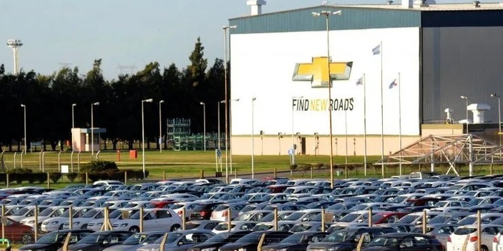 Imagen de General Motors suspende la producción una semana por mes hasta fin de año en Alvear