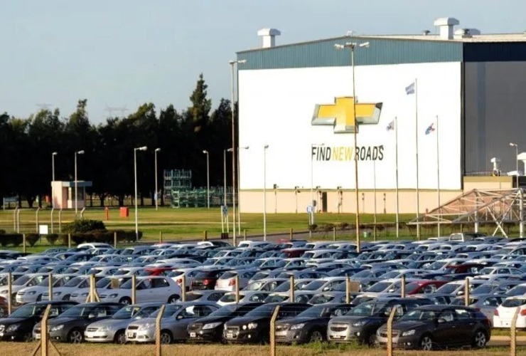 Imagen de General Motors suspende la producción una semana por mes hasta fin de año en Alvear