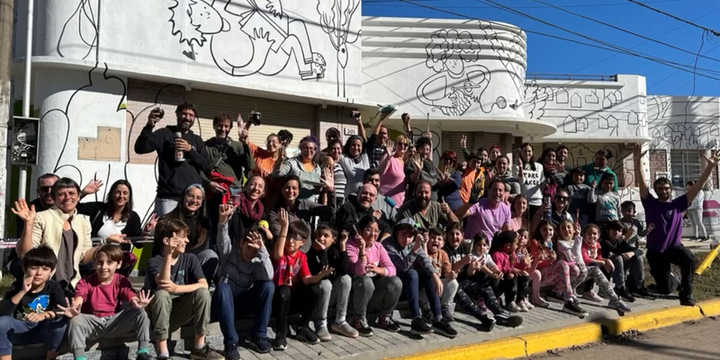 Imagen de Se pintó el Mural externo del Centro Cultural de General Lagos