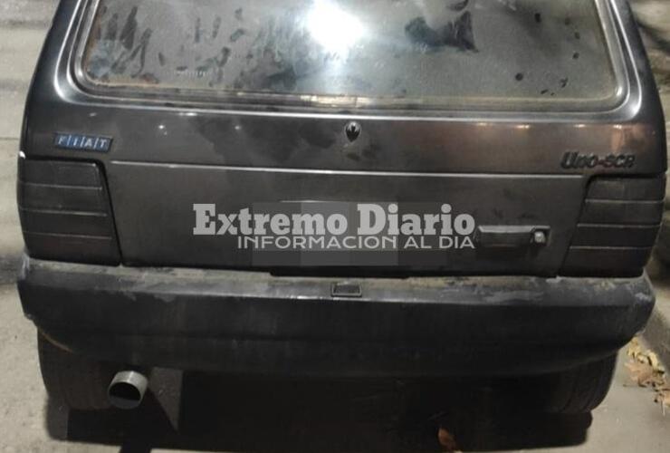 El auto resultó secuestrado como parte del procedimiento.