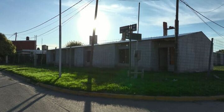 Imagen de General Lagos retoma la construcción de 14 viviendas abandonadas desde 2023