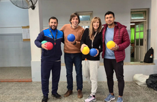 Imagen de Donación de pelotas de Handball a la Escuela Primaria 'Bdier. Estanislao López'